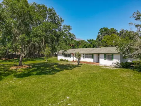 10 Mirror Lake Dr, Ormond Beach, FL 32174