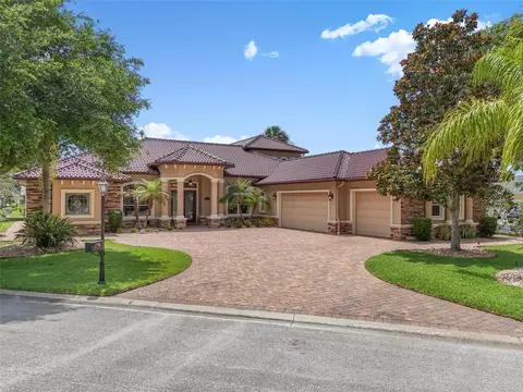 2 Caitlin Ct, Palm Coast, FL 32137