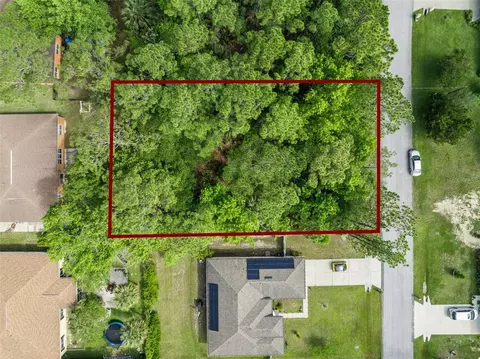11 Pinelark Ln, Palm Coast, FL 32164