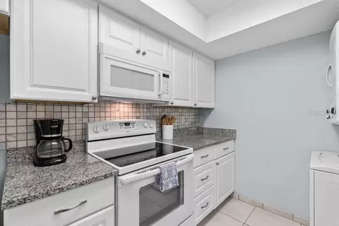 Kitchen - 6300 A1a S #A13U, Saint Augustine, FL 32080 photo 4 of 6