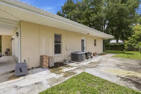 Exterior - 504 N Cherry St, Bunnell, FL 32110 photo 2 of 4