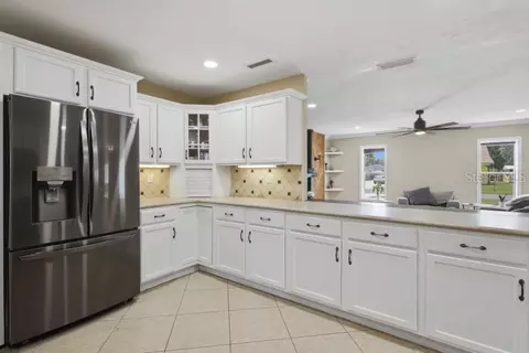 Kitchen - 504 N Cherry St, Bunnell, FL 32110 photo 3 of 6