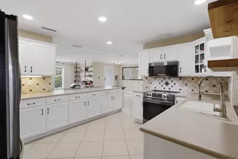 Kitchen - 504 N Cherry St, Bunnell, FL 32110 photo 6 of 6