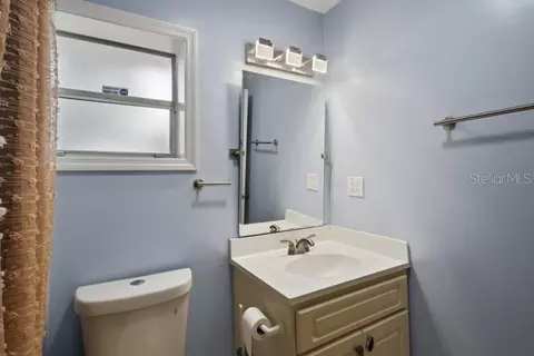 Bath - 504 N Cherry St, Bunnell, FL 32110 photo 8 of 8
