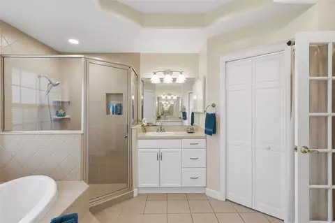 Bath - 3 Seabridge Dr, Ormond Beach, FL 32176 photo 3 of 4