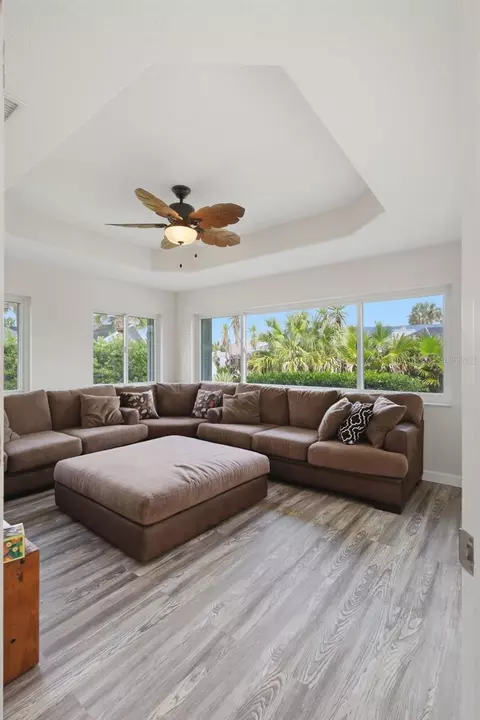Living - 3 Seabridge Dr, Ormond Beach, FL 32176 photo 3 of 5