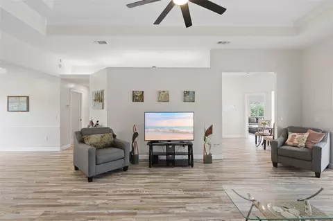 Living - 3 Seabridge Dr, Ormond Beach, FL 32176 photo 1 of 5