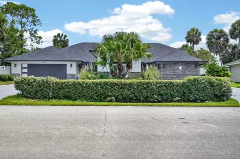 20 Covington Ln, Palm Coast, FL 32137