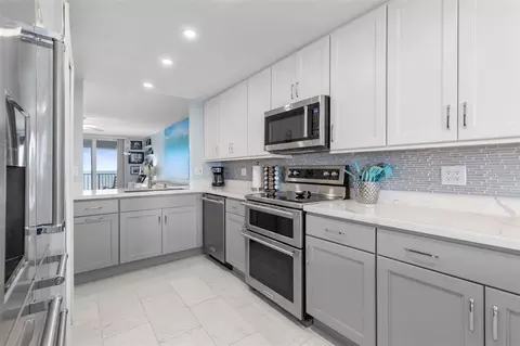 Kitchen - 89 S Atlantic Ave #1002, Ormond Beach, FL 32176 photo 3 of 6
