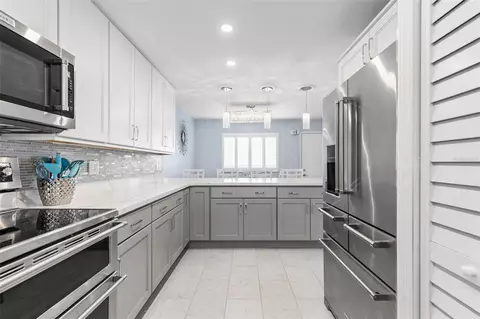 Kitchen - 89 S Atlantic Ave #1002, Ormond Beach, FL 32176 photo 6 of 6