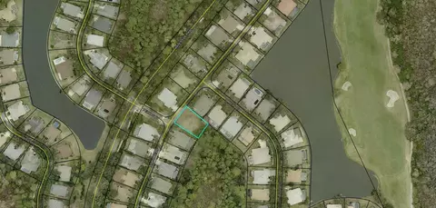 30 Saint Andrews Ct, Palm Coast, FL 32137