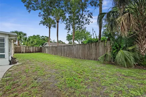Exterior - 3 Overbrook Ct, Ormond Beach, FL 32174 photo 6 of 9