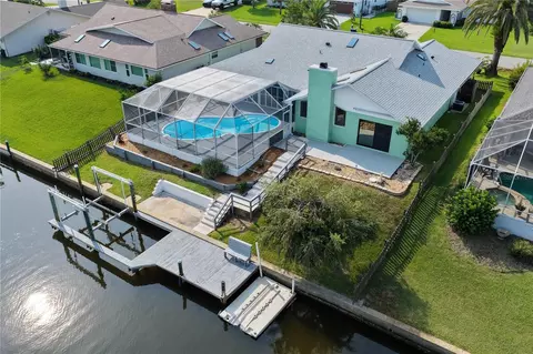 6 Cherry Ct, Palm Coast, FL 32137