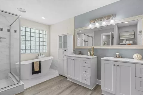 Bath - 57 Bay Pointe Dr, Ormond Beach, FL 32174 photo 1 of 7