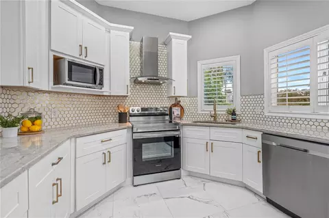 Kitchen - 57 Bay Pointe Dr, Ormond Beach, FL 32174 photo 4 of 4