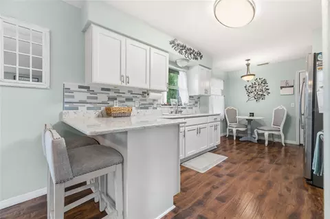 Kitchen - 4953 SE 33rd Ter, Ocala, FL 34480 photo 1 of 5