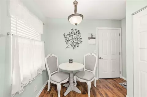 Dining - 4953 SE 33rd Ter, Ocala, FL 34480 photo 2 of 3