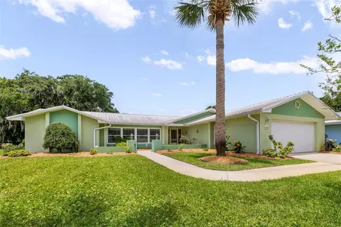 8 Courtney Pl, Palm Coast, FL 32137