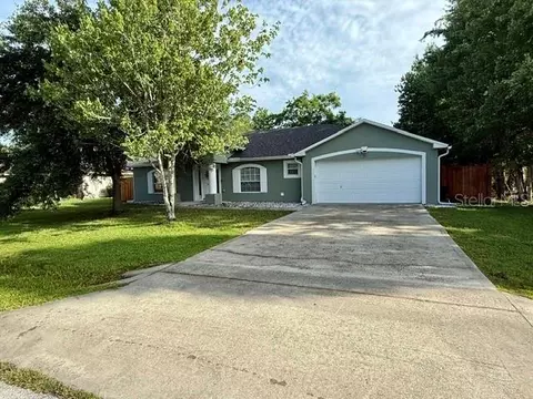 15 Poinsettia Ln, Palm Coast, FL 32164