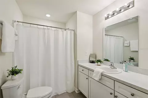 Bath - 70 Whispering Brook Dr, Saint Augustine, FL 32084 photo 1 of 2