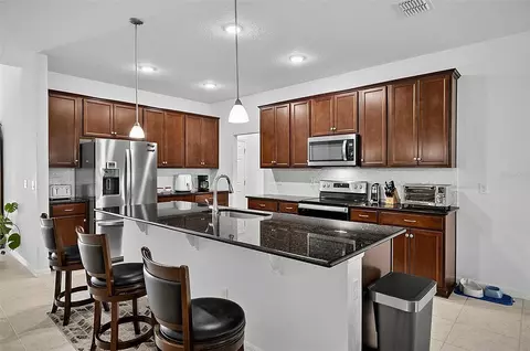 Kitchen - 34 Bunker Hill Dr, Palm Coast, FL 32137 photo 9 of 9