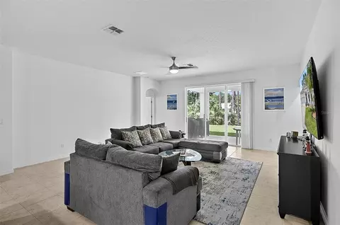 Living - 34 Bunker Hill Dr, Palm Coast, FL 32137 photo 3 of 5