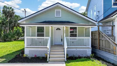 Exterior - 255 Riberia St, Saint Augustine, FL 32084 photo 8 of 9