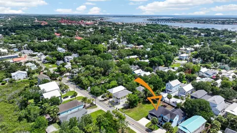 View/Area - 255 Riberia St, Saint Augustine, FL 32084 photo 3 of 9