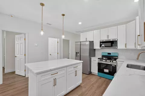 Kitchen - 255 Riberia St, Saint Augustine, FL 32084 photo 2 of 3