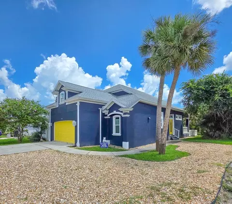 2733 S Daytona Ave, Flagler Beach, FL 32136