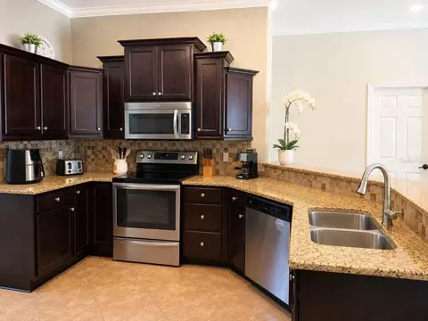 Kitchen - 4535 SE 34th Pl, Ocala, FL 34480 photo 1 of 3