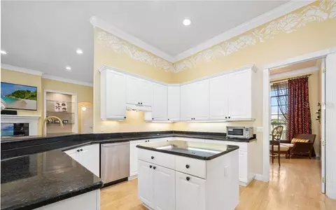 Kitchen - 6 Broadwater Dr, Ormond Beach, FL 32174 photo 2 of 5
