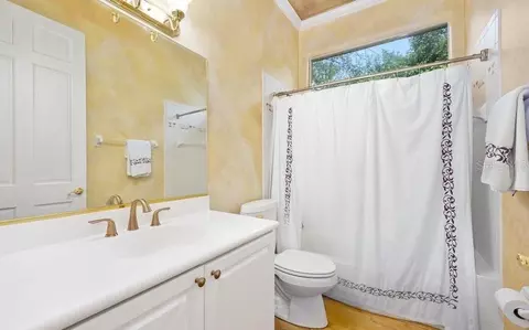 Bath - 6 Broadwater Dr, Ormond Beach, FL 32174 photo 6 of 7