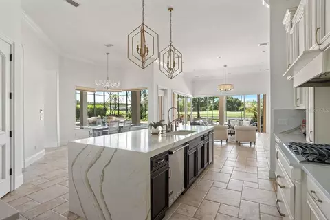 Kitchen - 1342 Redbourne Ln, Ormond Beach, FL 32174 photo 3 of 7