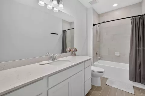 Bath - 2173 Raglan Cir, Ormond Beach, FL 32174 photo 4 of 4
