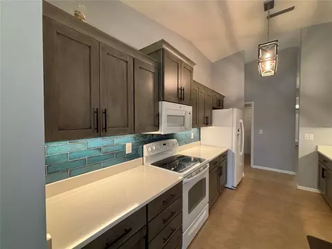 Kitchen - 908 Woodstream Ln, Ormond Beach, FL 32174 photo 2 of 4