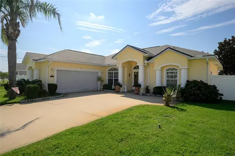 19 Firethorn Ln, Palm Coast, FL 32137