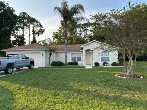 23 Port Ln, Palm Coast, FL 32164