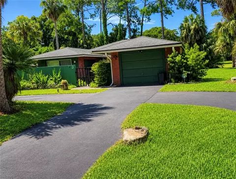 3 Crompton Pl, Palm Coast, FL 32137