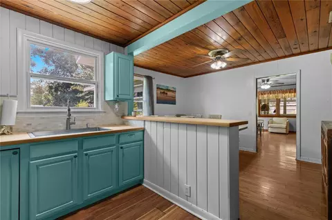 Kitchen - 85276 Harts Rd, Yulee, FL 32097 photo 4 of 7
