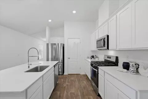 Kitchen - 92 Bogey Pl, Bunnell, FL 32110 photo 3 of 5