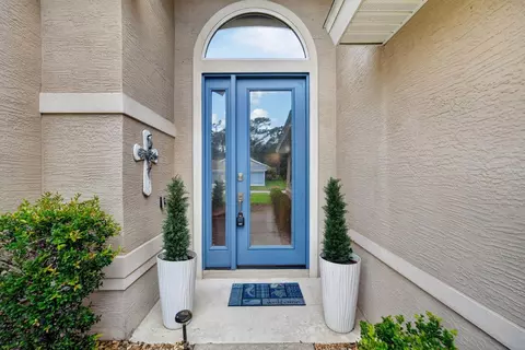Entry Way - 1234 Crown Pointe Ln, Ormond Beach, FL 32174 photo 1 of 3