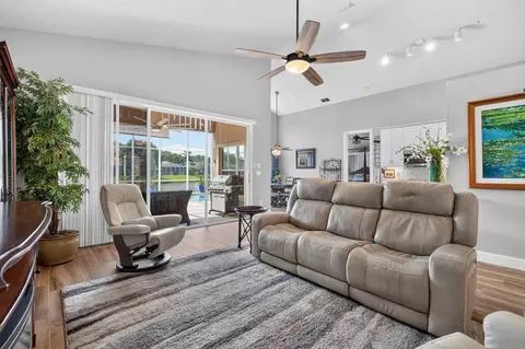 Living - 1234 Crown Pointe Ln, Ormond Beach, FL 32174 photo 4 of 6