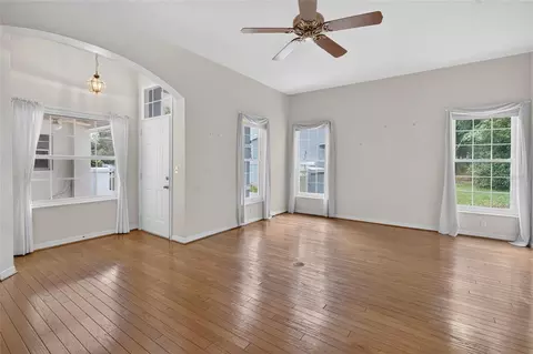 Living - 8055 SW 115th Loop, Ocala, FL 34481 photo 2 of 5
