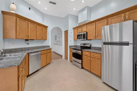 Kitchen - 8055 SW 115th Loop, Ocala, FL 34481 photo 2 of 4
