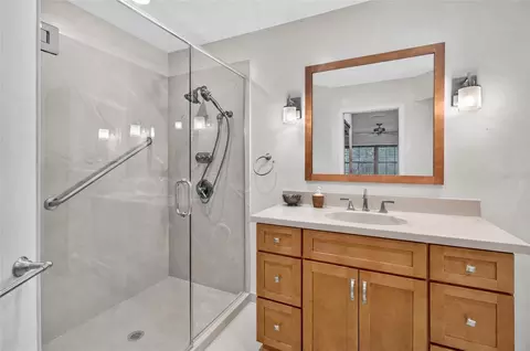 Bath - 8055 SW 115th Loop, Ocala, FL 34481 photo 2 of 3