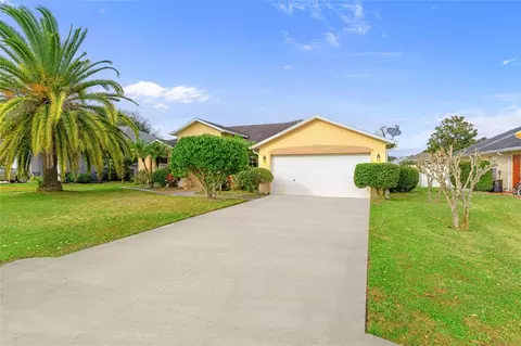 16 London Dr, Palm Coast, FL 32137