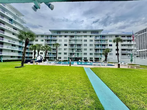 2727 N Atlantic Ave #110, Daytona Beach, FL 32118