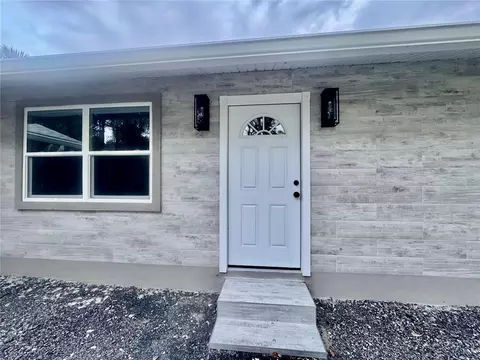 Exterior - 6381 Cherry Ln, Bunnell, FL 32110 photo 8 of 10