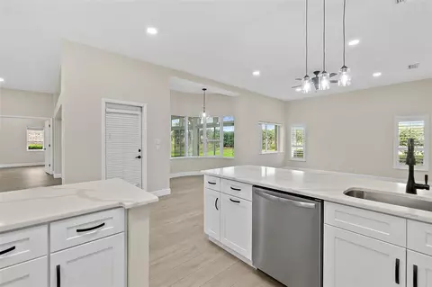 Kitchen - 38 Kingsley Cir, Ormond Beach, FL 32174 photo 4 of 4